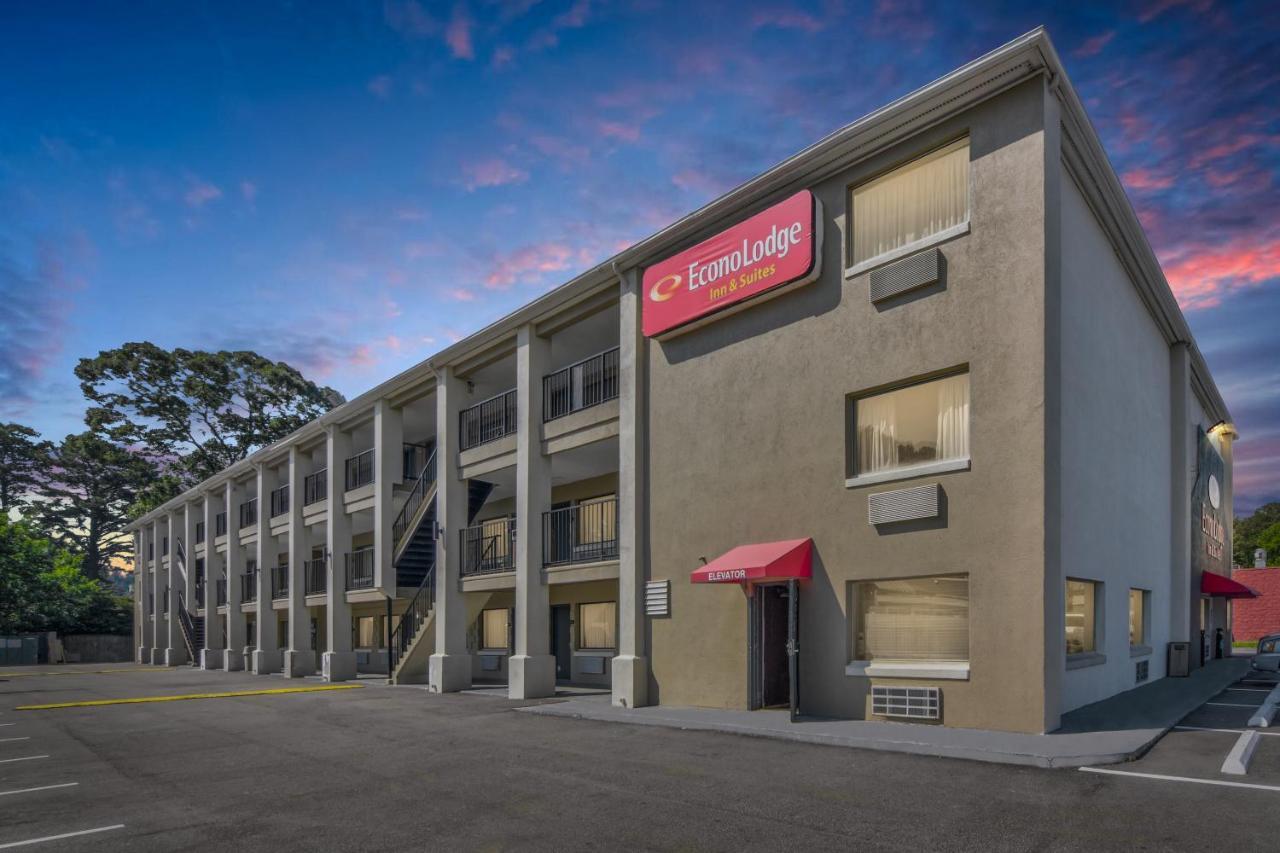 Econo Lodge Inn & Suites I-64 & Us 13 Virginia Beach Exterior photo