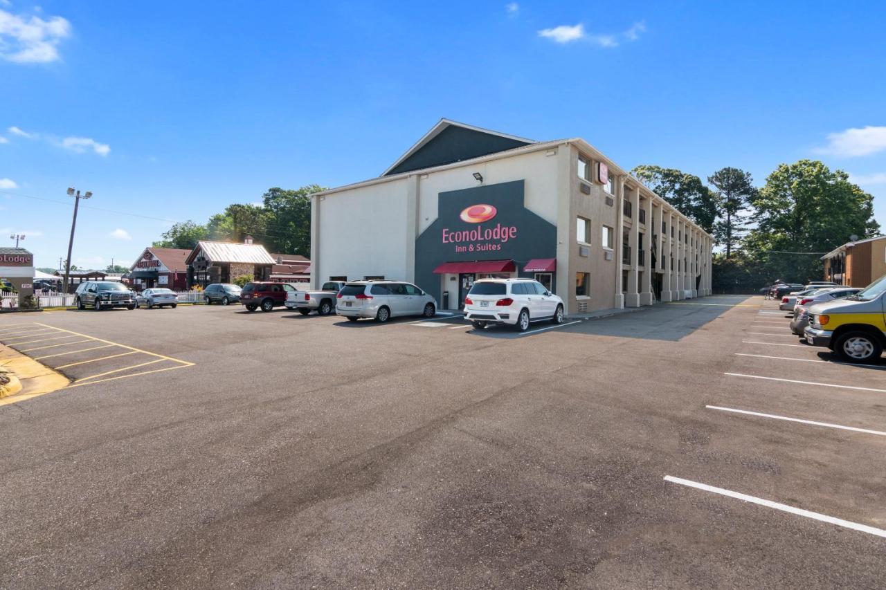 Econo Lodge Inn & Suites I-64 & Us 13 Virginia Beach Exterior photo